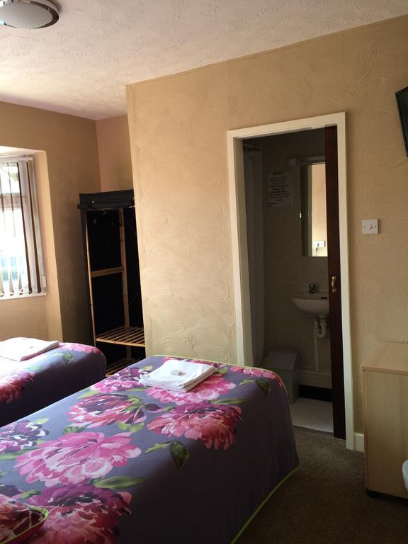 The Manor Hotel Nuneaton Room photo