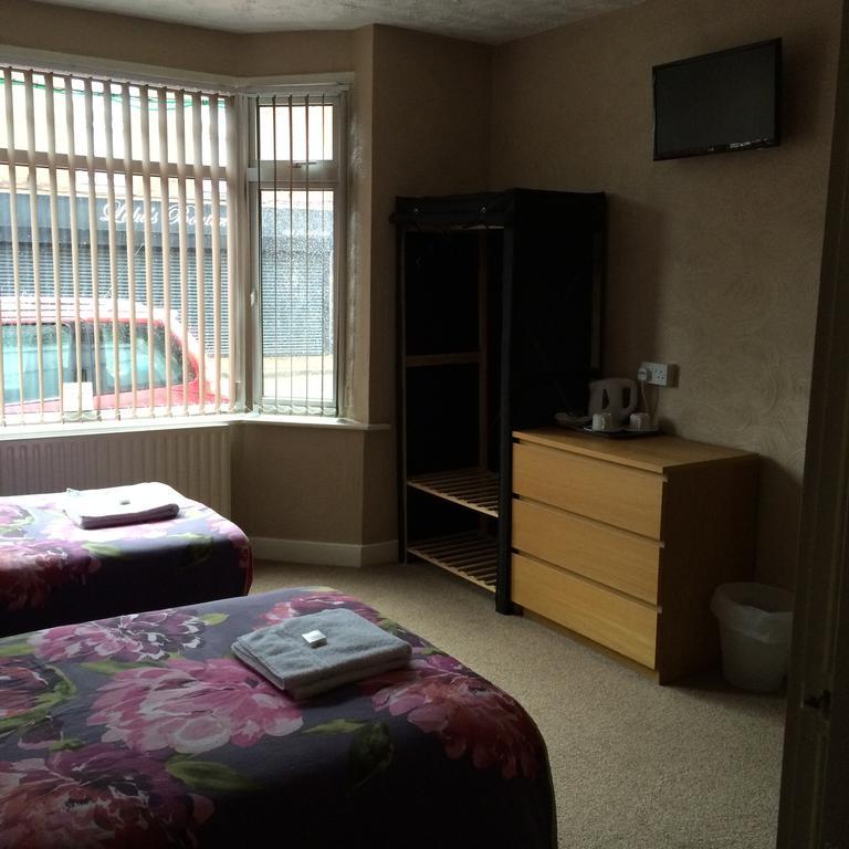 The Manor Hotel Nuneaton Room photo